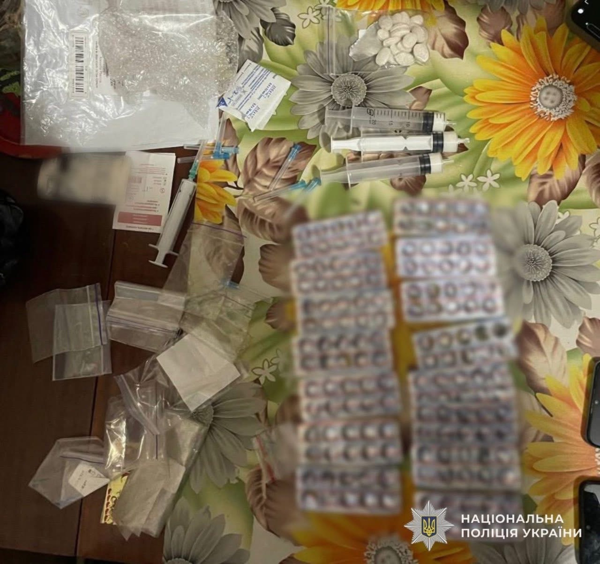 В Ужгороді викрили групу наркодилерів, які збували метадон на території області (ФОТО)