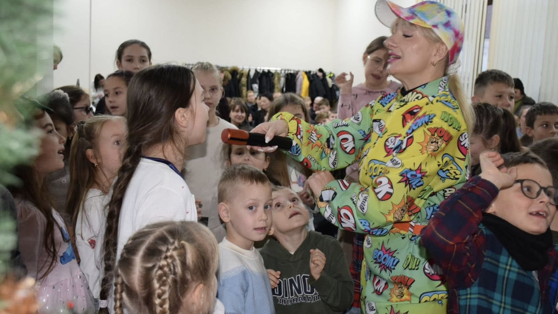 У Мукачеві для дітей прикордонників влаштували святкування Дня Святого Миколая (ФОТО)