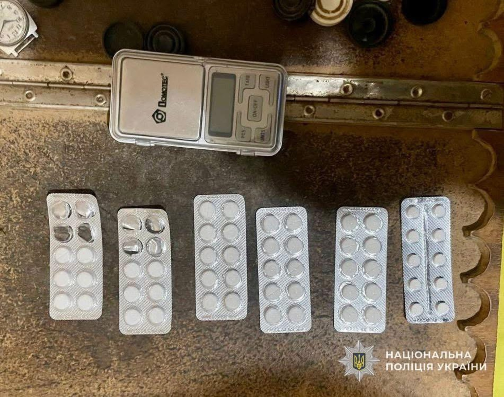 В Ужгороді викрили групу наркодилерів, які збували метадон на території області (ФОТО)